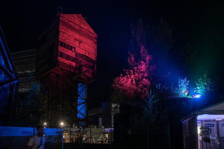 Čtyři dny plné hudby se chýlí ke konci. Festival Colours of Ostrava přivezl světová jména a desetitisíce lidí