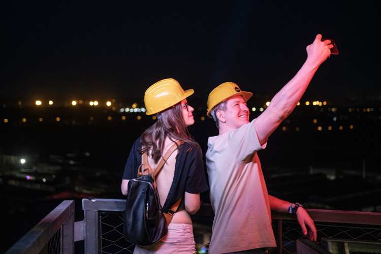 Čtyři dny plné hudby se chýlí ke konci. Festival Colours of Ostrava přivezl světová jména a desetitisíce lidí