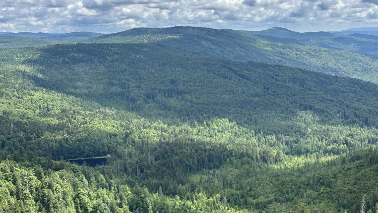 Roklanské jezero z vyhlídky u chaty