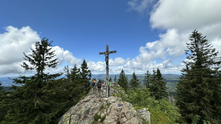 Vrcholový kříž na Roklanu