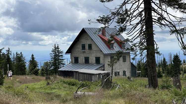 Chata je bohužel zavřená