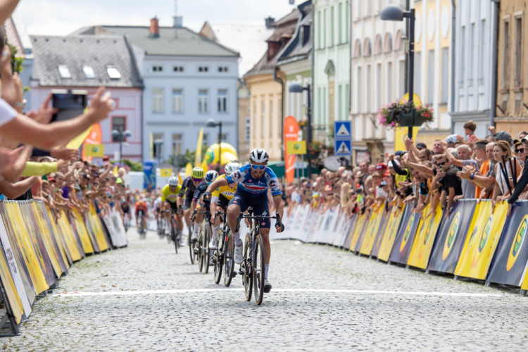 FOTOGALERIE: Závěrečná etapa Czech Tour 2024 končila ve Šternberku