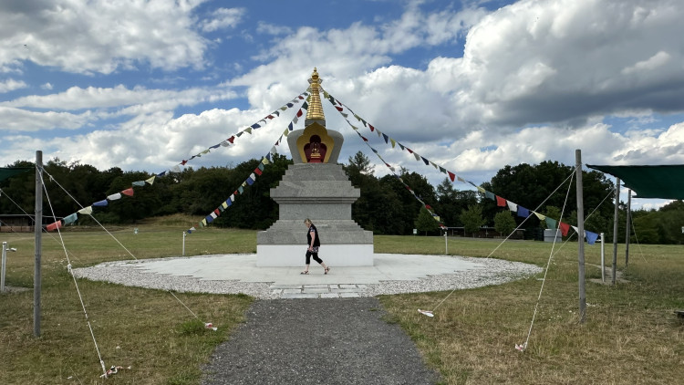 FOTOGALERIE: Buddhistická stúpa v Těnovicích a Těnovická skála