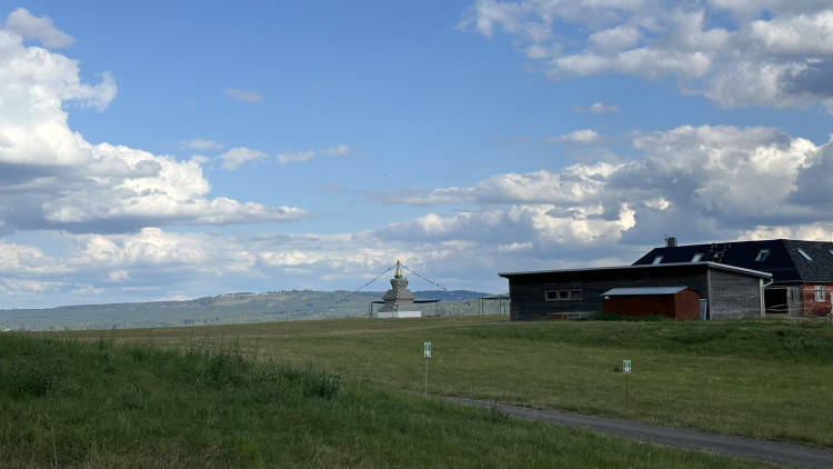 FOTOGALERIE: Buddhistická stúpa v Těnovicích a Těnovická skála