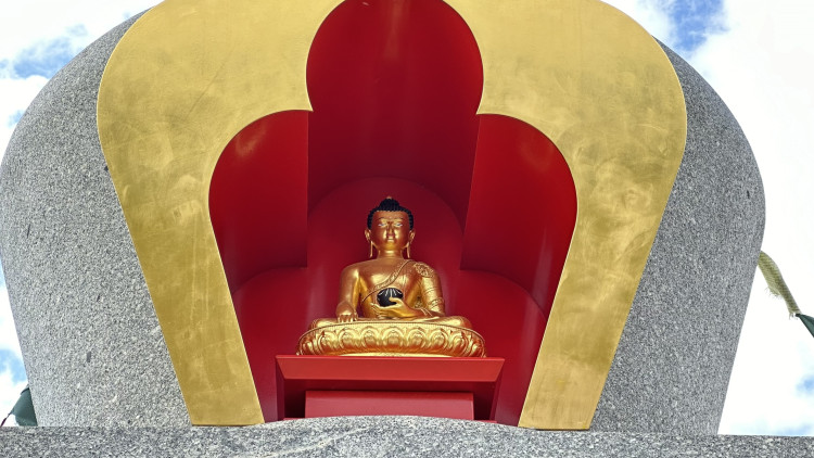 FOTOGALERIE: Buddhistická stúpa v Těnovicích a Těnovická skála