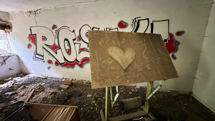 FOTOGALERIE: Urbex v bývalé šumavské papírně v Hamrech