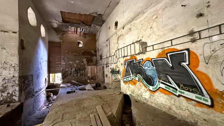 FOTOGALERIE: Urbex v bývalé šumavské papírně v Hamrech