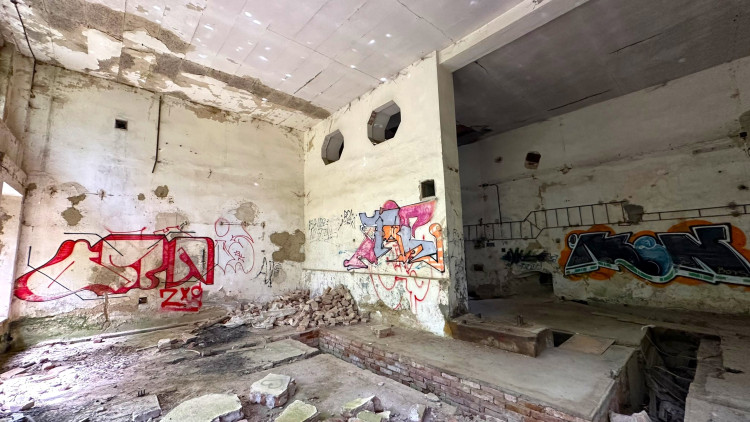 FOTOGALERIE: Urbex v bývalé šumavské papírně v Hamrech