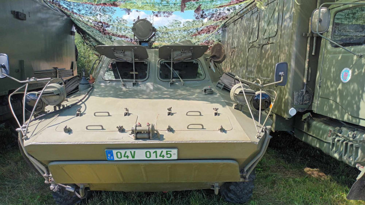 FOTOGALERIE: Bojová technika, jeepy, obrněnce, vozidla pěchoty, ale i tanky a letadla v Drahanech
