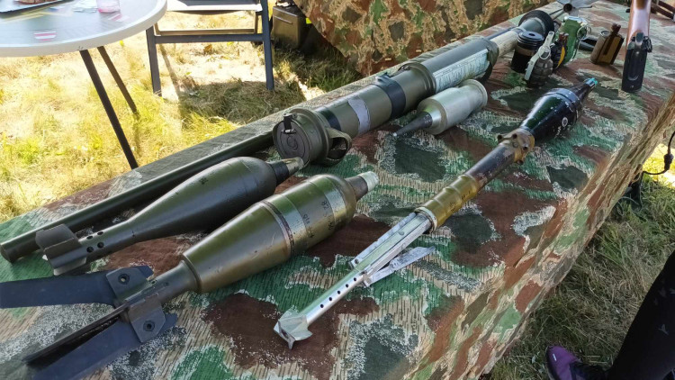 FOTOGALERIE: Bojová technika, jeepy, obrněnce, vozidla pěchoty, ale i tanky a letadla v Drahanech