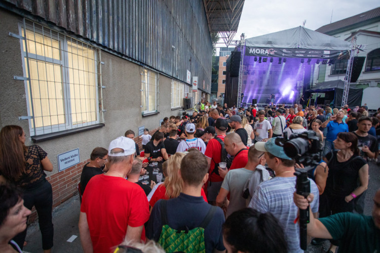 Mora Fest nabídl v Olomouci hokejová derby i koncerty oblíbených kapel