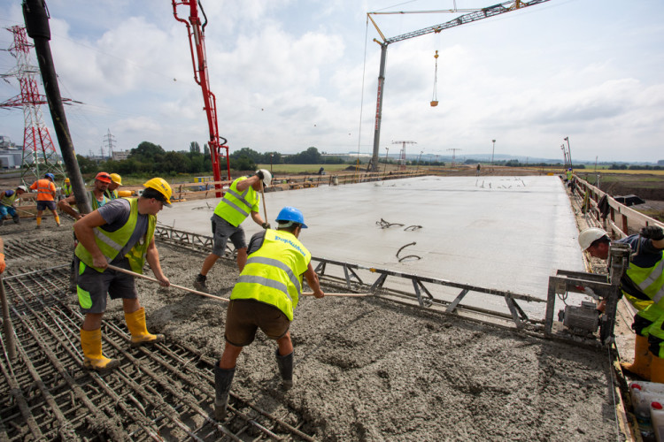 Stavba D1 u Přerova je přibližně v polovině, hotová by mohla být i do konce roku 2025