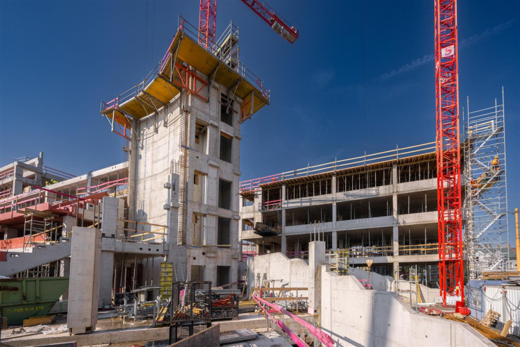 HMA v Jihlavě, první část střechy (srpen 2024)