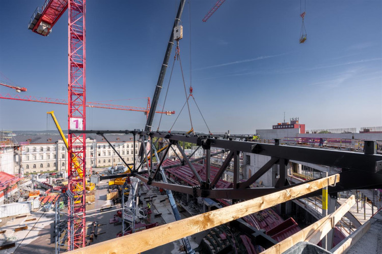 HMA v Jihlavě, první část střechy (srpen 2024)