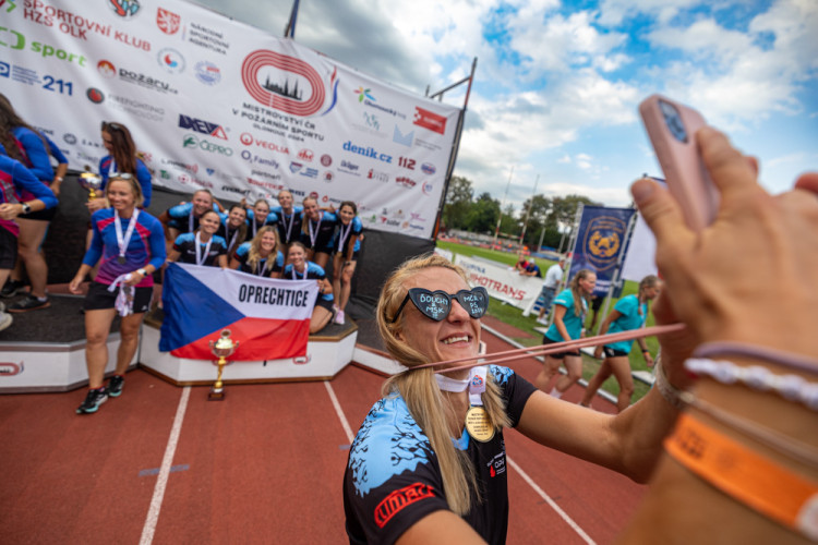 FOTOGALERIE: Skvělé výkony i atmosféra. Stovky hasičů poměřili síly na prestižní akci v Olomouci