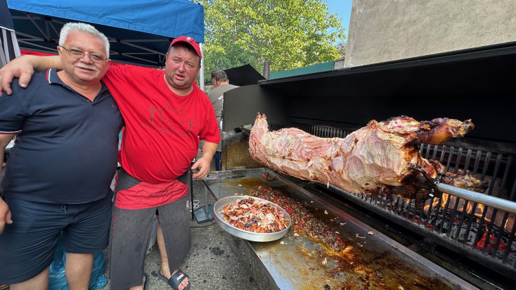 FOTOGALERIE: Mistrovství Šumavy v opékání prasat