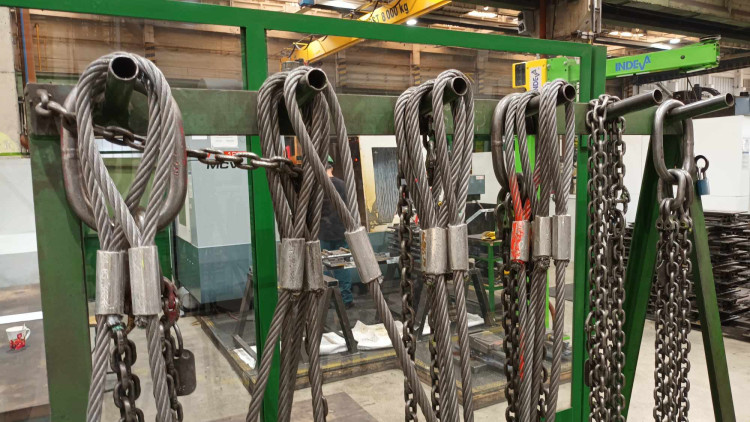 FOTOGALERIE: Prostějovská firma se specializuje na výrobu železničních a tramvajových výhybek