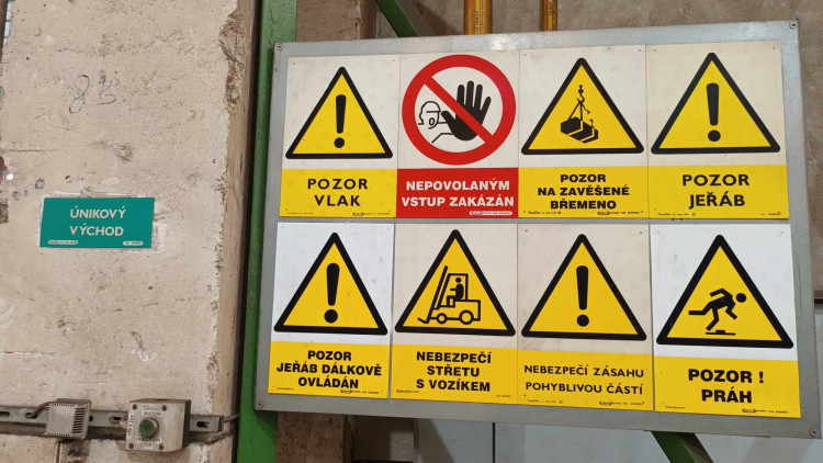 FOTOGALERIE: Prostějovská firma se specializuje na výrobu železničních a tramvajových výhybek