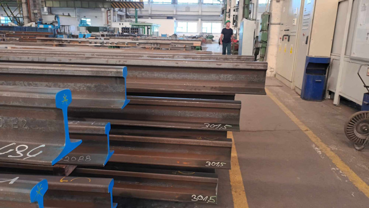 FOTOGALERIE: Prostějovská firma se specializuje na výrobu železničních a tramvajových výhybek