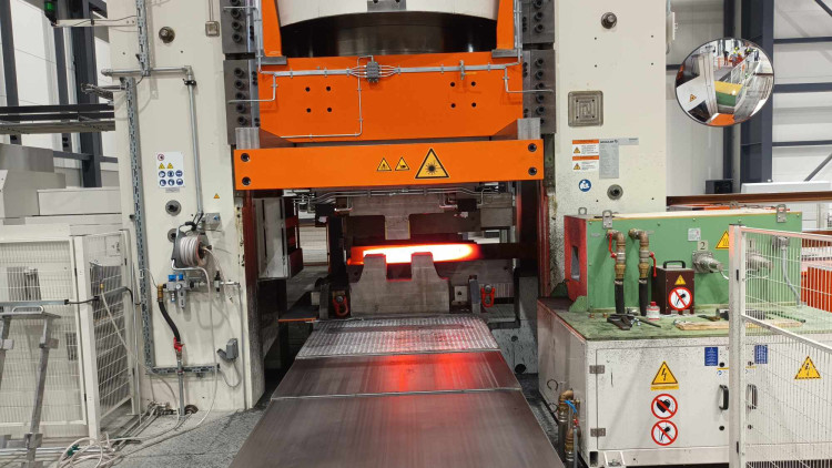 FOTOGALERIE: Prostějovská firma se specializuje na výrobu železničních a tramvajových výhybek