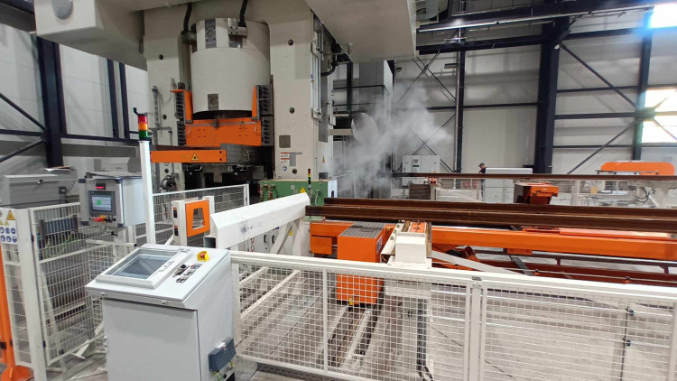 FOTOGALERIE: Prostějovská firma se specializuje na výrobu železničních a tramvajových výhybek