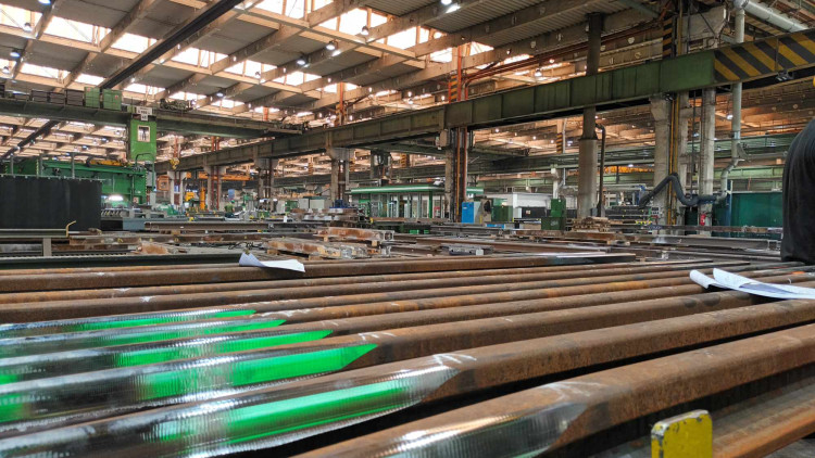 FOTOGALERIE: Prostějovská firma se specializuje na výrobu železničních a tramvajových výhybek