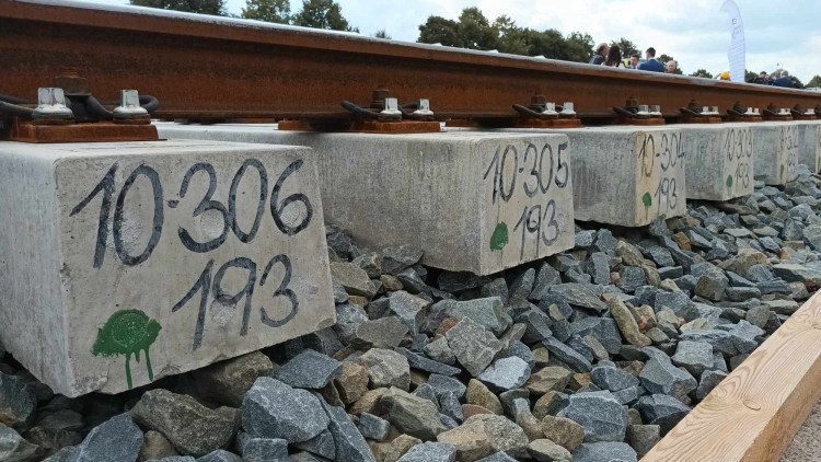 FOTOGALERIE: Prostějovská firma se specializuje na výrobu železničních a tramvajových výhybek