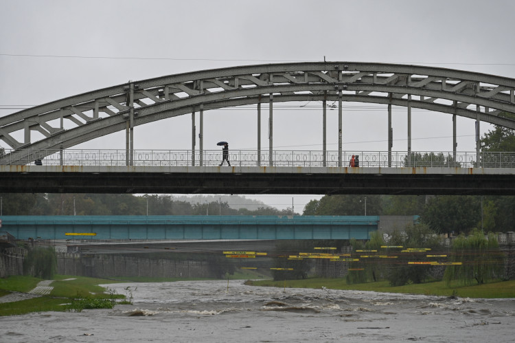 Ostravu a nejbližší okolí straší stoupající hladiny řek. Půda už je zcela nasycená, pomohou přehrady