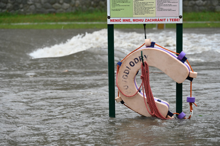 Ostravu a nejbližší okolí straší stoupající hladiny řek. Půda už je zcela nasycená, pomohou přehrady