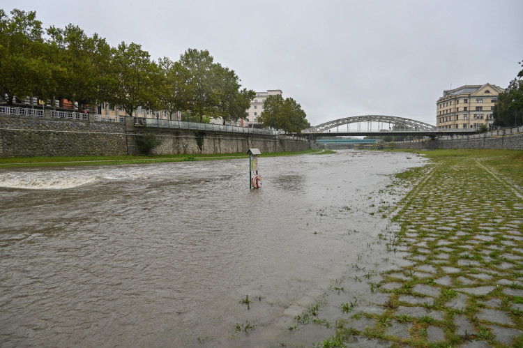 Ostravu a nejbližší okolí straší stoupající hladiny řek. Půda už je zcela nasycená, pomohou přehrady