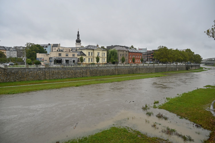 Ostravu a nejbližší okolí straší stoupající hladiny řek. Půda už je zcela nasycená, pomohou přehrady