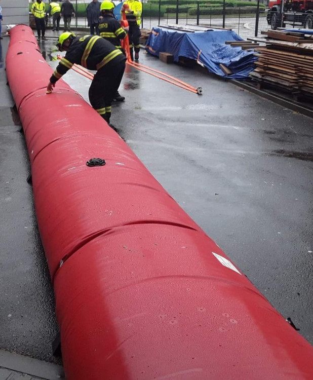 výstavba protipovodňové ochrany Střední průmyslové školy stavební akademika Stanislava Bechyně v Havlíčkově Brodě, foto: HZS Kraje Vysočina