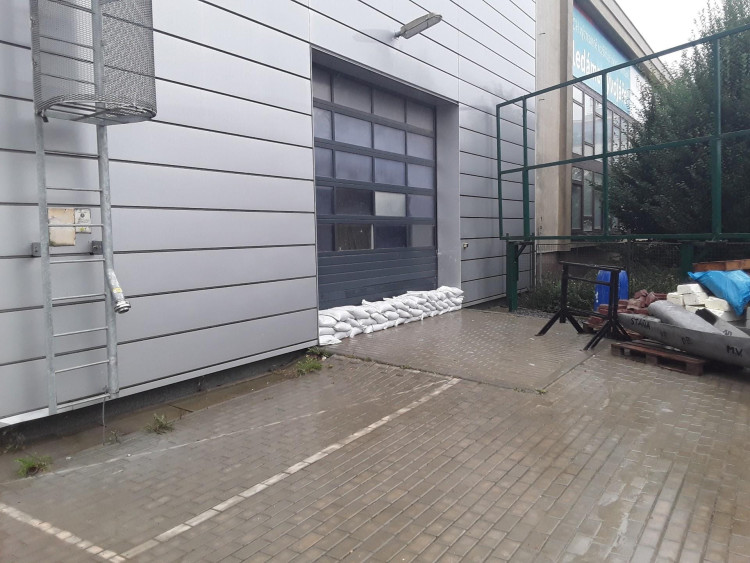 výstavba protipovodňové ochrany Střední průmyslové školy stavební akademika Stanislava Bechyně v Havlíčkově Brodě, foto: HZS Kraje Vysočina