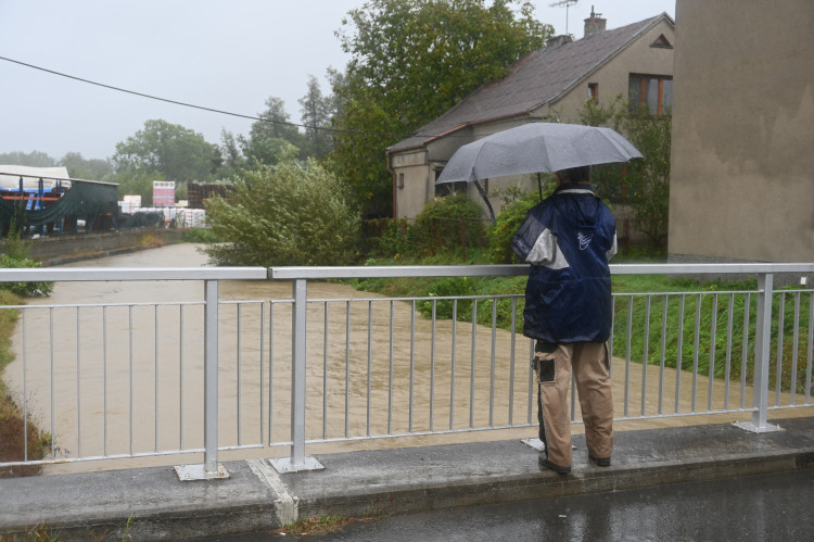Moravskoslezský hejtman Bělica vyhlásil stav nebezpečí. Kraj čekají další silné deště