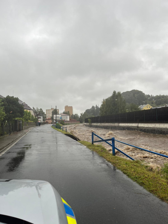 FOTOGALERIE: Hasiči zasahují v Olomouckém kraji kvůli povodním a větru
