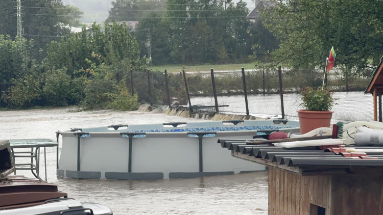 FOTOGALERIE: Hasiči zasahují v Olomouckém kraji kvůli povodním a větru