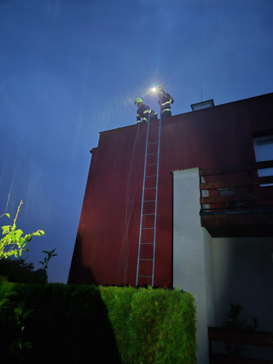 FOTOGALERIE: Hasiči zasahují v Olomouckém kraji kvůli povodním a větru