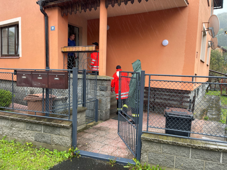 FOTOGALERIE: Hasiči zasahují v Olomouckém kraji kvůli povodním a větru