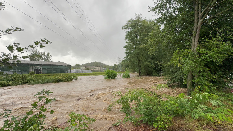 FOTOGALERIE: Hasiči zasahují v Olomouckém kraji kvůli povodním a větru