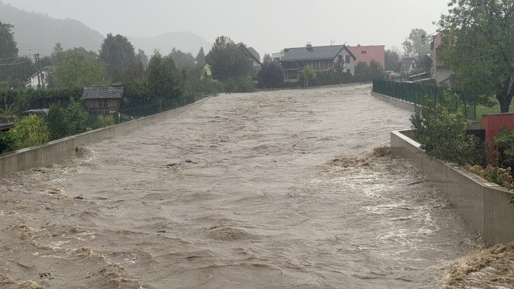 FOTOGALERIE: Hasiči zasahují v Olomouckém kraji kvůli povodním a větru