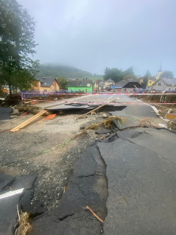 FOTOGALERIE: Hasiči zasahují v Olomouckém kraji kvůli povodním a větru