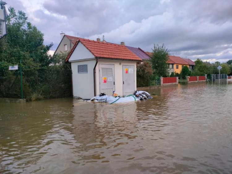 FOTOGALERIE: Hasiči zasahují v celém Olomouckém kraji kvůli povodním