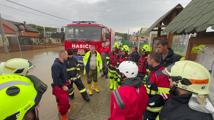 FOTOGALERIE: Hasiči zasahují v celém Olomouckém kraji kvůli povodním
