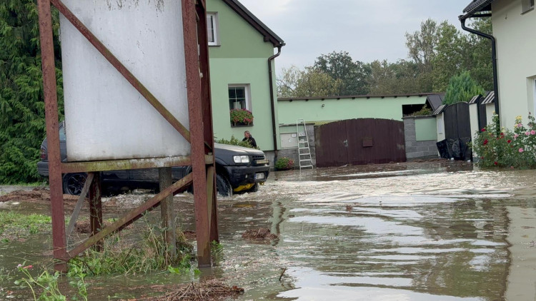 FOTOGALERIE: Hasiči zasahují v celém Olomouckém kraji kvůli povodním