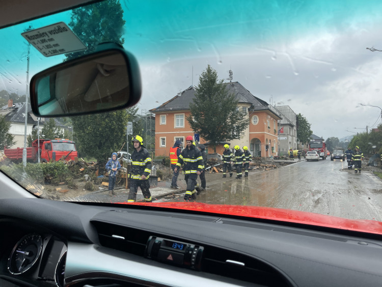 FOTOGALERIE: Hasiči zasahují v celém Olomouckém kraji kvůli povodním