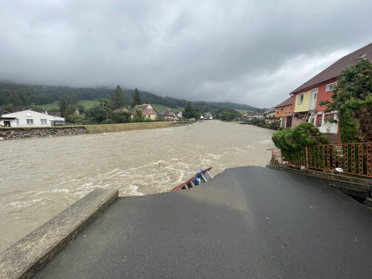 FOTOGALERIE: Hasiči zasahují v celém Olomouckém kraji kvůli povodním