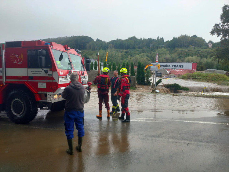 FOTOGALERIE: Hasiči zasahovali Olomouckém kraji kvůli povodním, nyní odstraňují následky