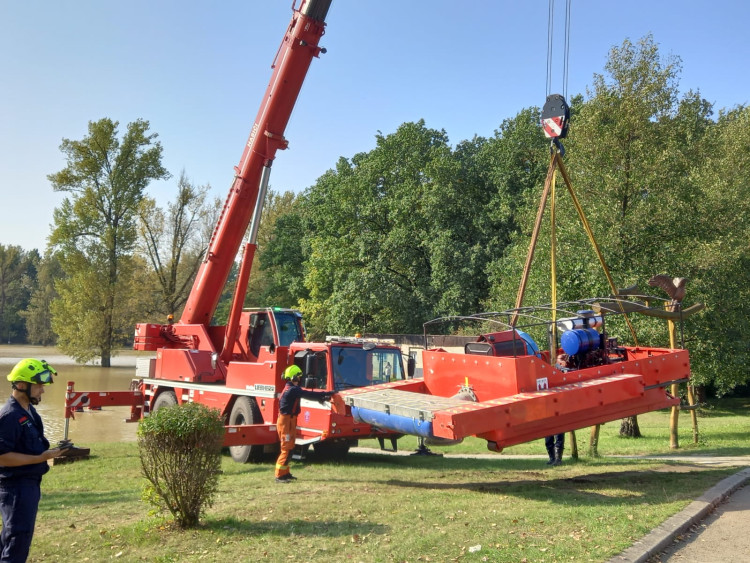 FOTOGALERIE: Hasiči zasahovali Olomouckém kraji kvůli povodním, nyní odstraňují následky