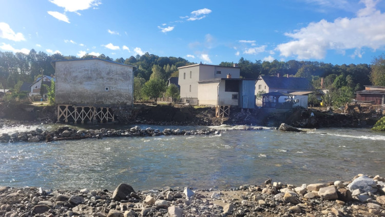 FOTOGALERIE: Hasiči zasahovali Olomouckém kraji kvůli povodním, nyní odstraňují následky
