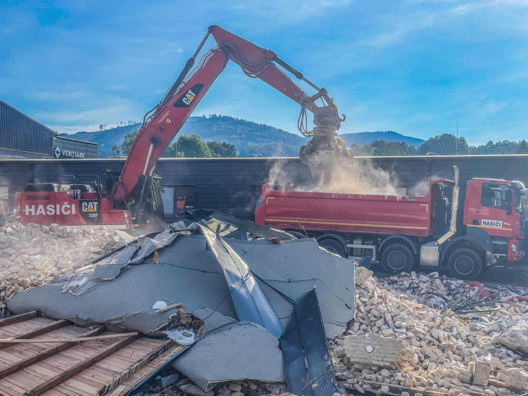 FOTOGALERIE: Hasiči zasahovali Olomouckém kraji kvůli povodním, nyní odstraňují následky